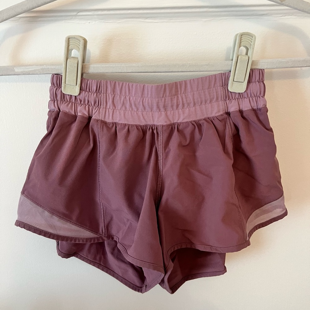 Lululemon mauve hotty hot shorts